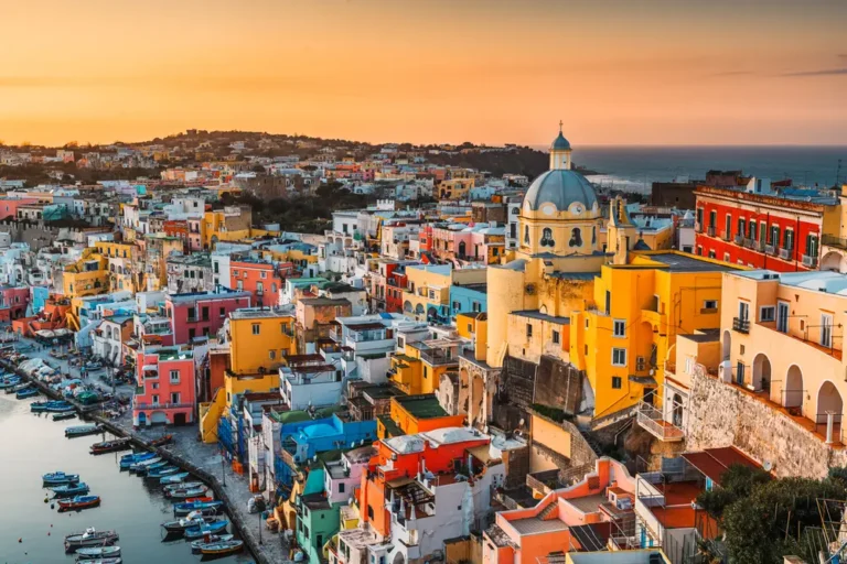 Procida: vivere lento nell’isola del Postino 1 cosa vedere procida isola del postino