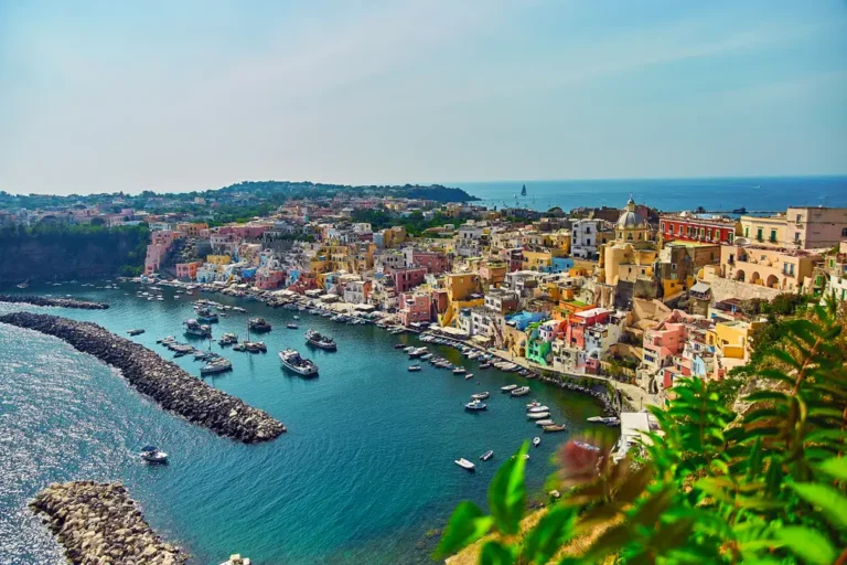guida migliori spiagge procida
